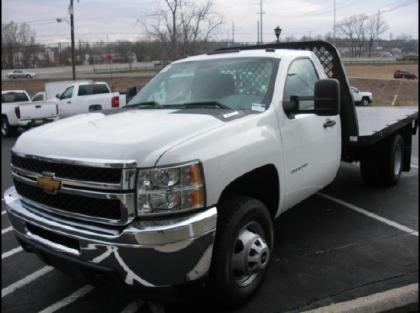 2013 CHEVROLET SILVERADO 3500HD FLATBED TRUCK