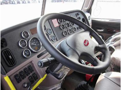 2013 PETERBILT 388 7