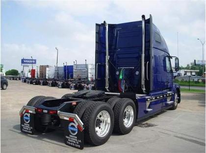 2013 VOLVO VNL64T670 6