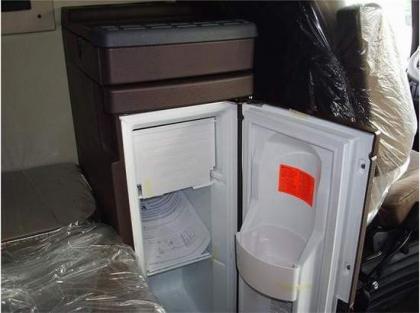 2013 VOLVO VNL64T670 8