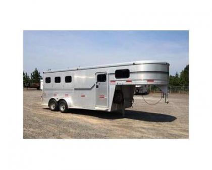 2006 WW 3 HORSE  TRAILER