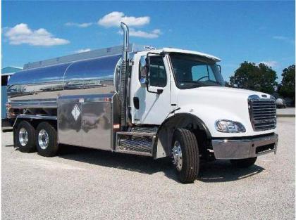 2012 FREIGHTLINER M2 112 FUEL TRUCK